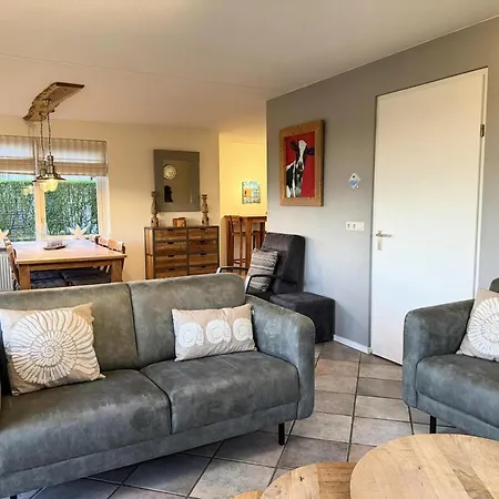 Texel Getaway With Whirlpool