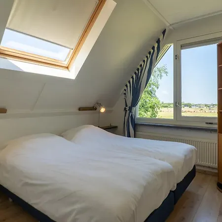 Texel Getaway With Whirlpool Вилла